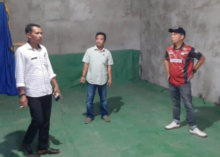 Divisi SDM KPU Banyuasin Syahru Ramadhoni Monitoring Kesiapan Lokasi Logistik PPK Muara Padang