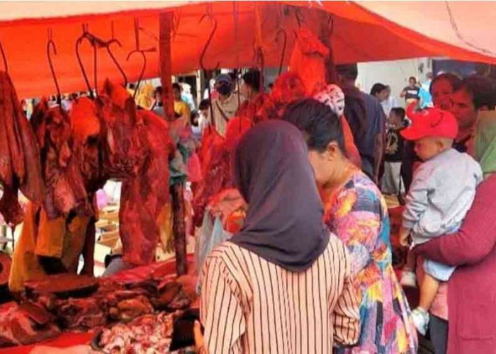 Penjualan Daging Sapi di Sanga Desa Melesu, Harga Masih Tinggi
