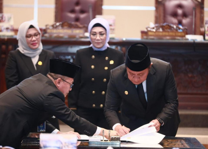 Gubernur Bersama Unsur Pimpinan DPRD Sumsel Tandatangani Nota Kesepakatan KUA-PPAS APBD Tahun Anggaran 2024  