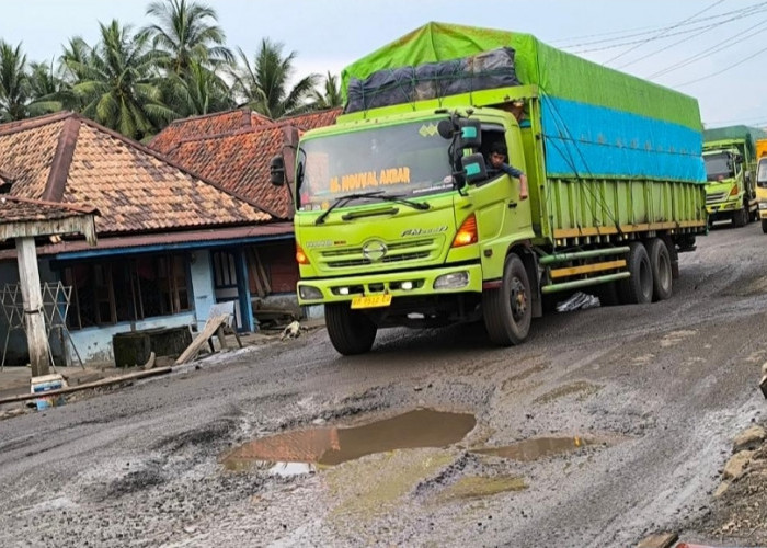 Kerusakan Jalinteng di Sanga Desa Makin Manghawatirkan, Perbaikan Terkesan Lelet