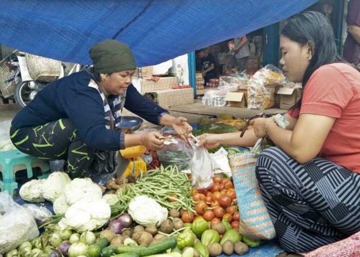 Harga Sayur dan Bumbu Dapur Naik, Pembeli Berharap Segera Normal