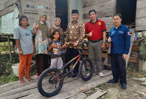 Luna Maya Kembali Sekolah Hingga Dibelikan Sepeda