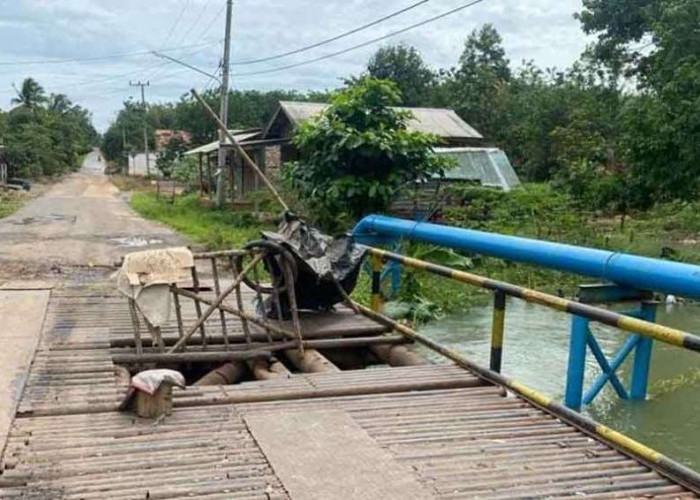 Jembatan Jebol, Akses Penghubung PALI Ke Prabumulih Tak Bisa Dilintasi