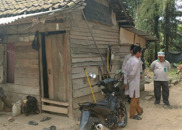 Desa Mekar Jadi Dapat Bantuan 2 Unit Bedah Rumah, Dari Baznas Muba