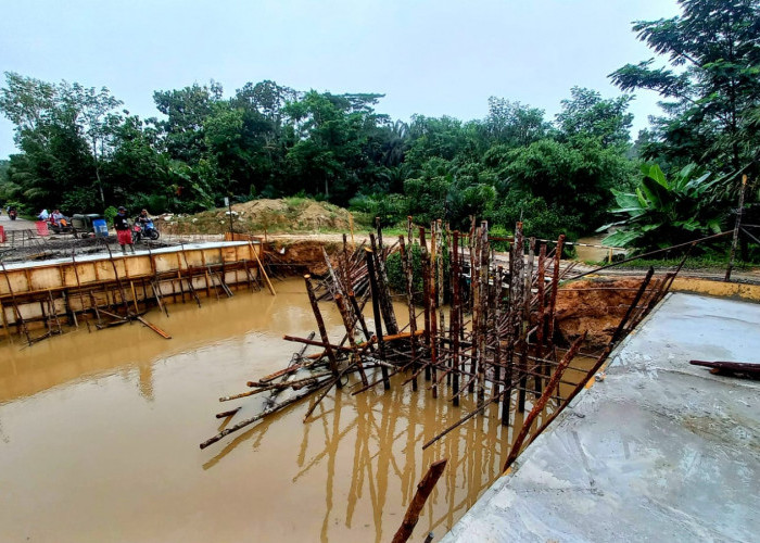 Pembangunan Jembatan di Desa Mulyo Sudah Capai 30 Persen