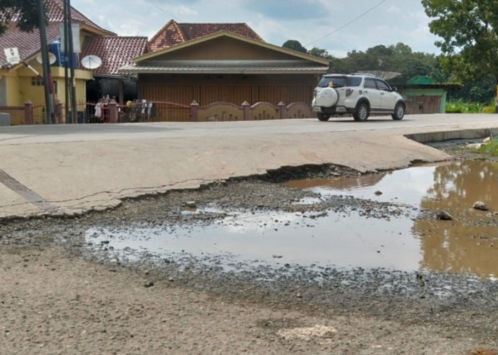 Jalan Cor Randik Sekayu Kembali Dikeluhkan Warga, Ini Pemyebabnya