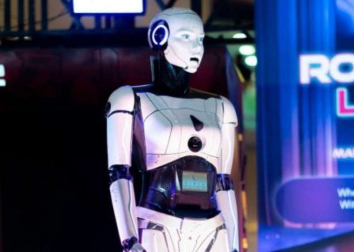 Alfabeta Hadirkan Robot Layanan Berbasis AI di Kuningan City Mall