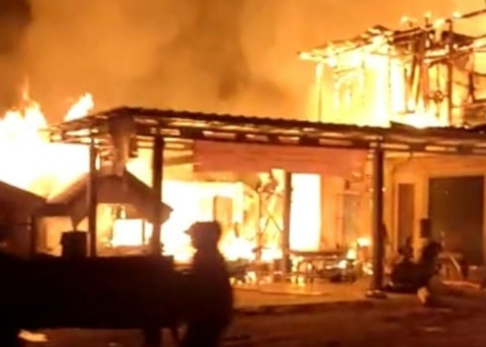 Kebakaran di Ogan Ilir, Dua Bangunan Ludes Dilalap Api