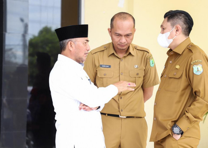 Pj Bupati Apriyadi Minta Pegawai PUPR Rajin Turun ke Lapangan