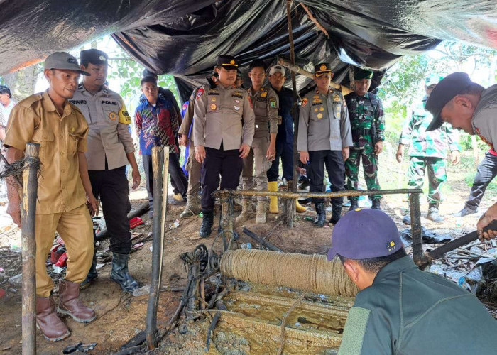 Selain Di Pangkalan Bulian, Tim Gabungan Juga Tertibkan Sumur Minyak Ilegall Tanjung Dalam Kecamatan Keluang