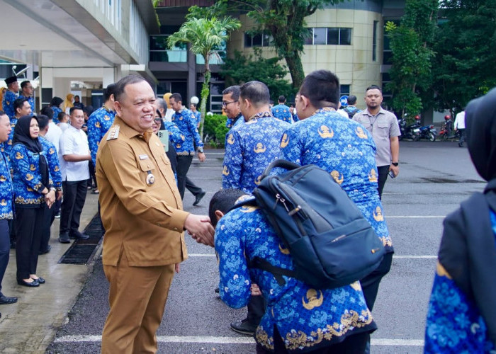 Pesan Perpisahan Pj Bupati Muba H. Sandi Fahlepi saat Pimpin Apel Pagi 