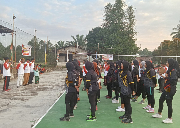 Rangkaian Acara Peringatan HUT RI Ke-78 Desa Bumi Kencana Dimulai, Diawali Turnamen Bola Voli