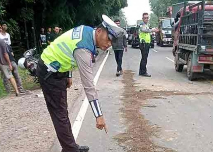 Kecelakaan Lalu Lintas di Jalintim Palembang - Betung, Pengendara Motor Meninggal Dunia