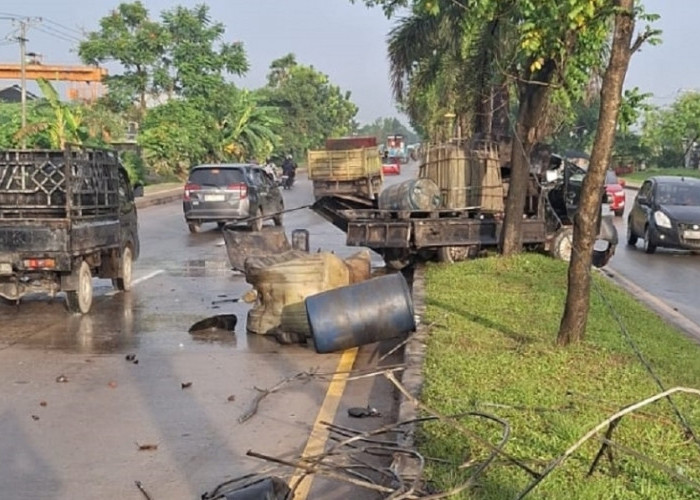 Mobil L300 Bawa Minyak Kecelakaan di Kota Palembang, Warga Babat Supat Meninggal