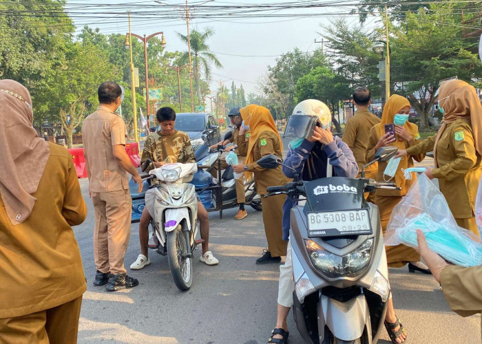 Dinkes Muba Bagikan 1.000 Masker, Tingkatkan Pencegahan Risiko ISPA