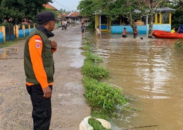 Beberapa Genangi Pemukiman, Banjir di Kerta Jaya di Muba Berangsur Mulai Surut