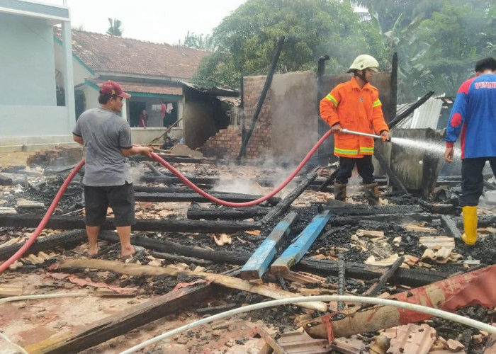 Ditinggal Bagikan Daging Kurban, Rumah Warga Mulyo Rejo Sungai Lilin Ludes Terbakar