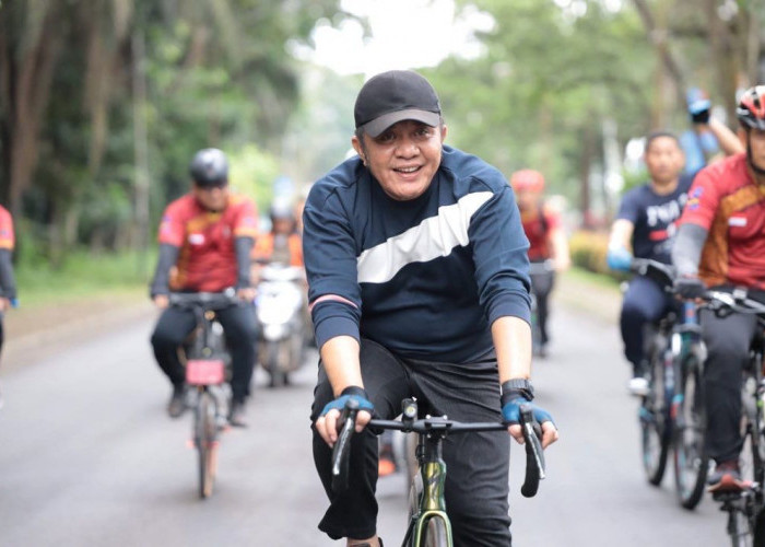 Meriahkan HUT TNI ke 77, Herman Deru Gowes Bersama Forkopimda Sejauh 10 KM