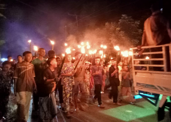 Sambut Hari Kemenangan, Warga Simpang Sari Gelar Tradisi Lawai Obor