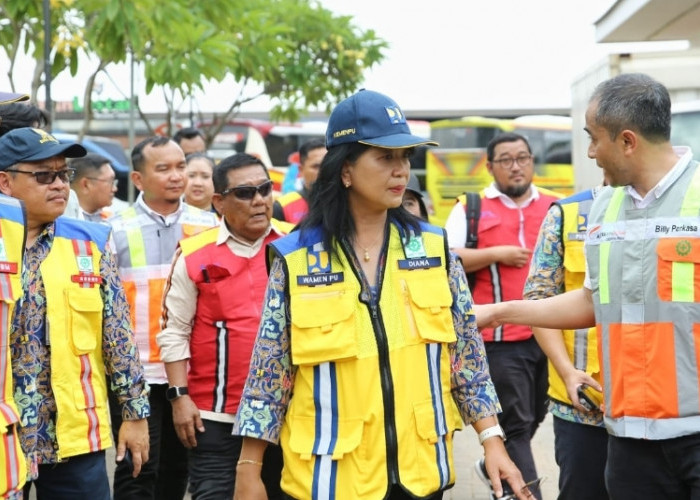 Persiapan Sambut Momen Nataru, Wamen PUPR Tinjau Tol Trans Sumatera