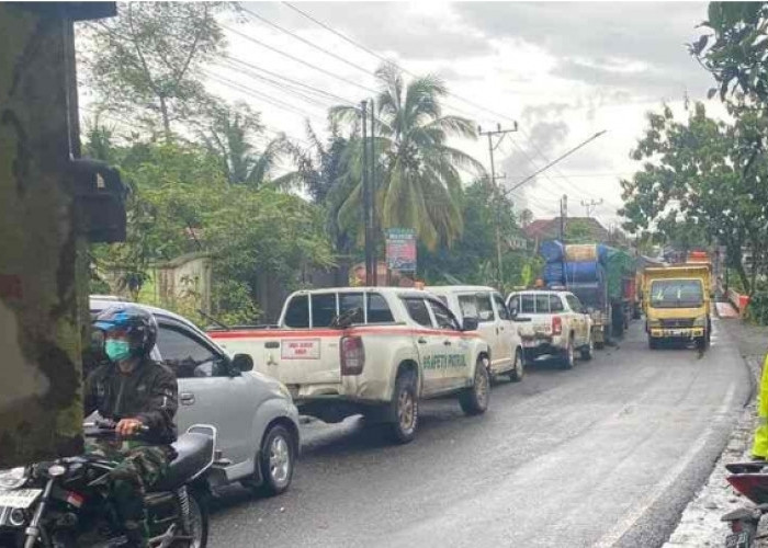 Macet Parah Terjadi di Lahat, Ini Penyebabnya