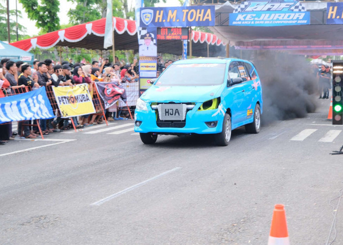 Ribuan Penonton Padati Sirkuit Dadakan, BAF Drag Race & Drag Bike Warnai HUT Muba ke-69