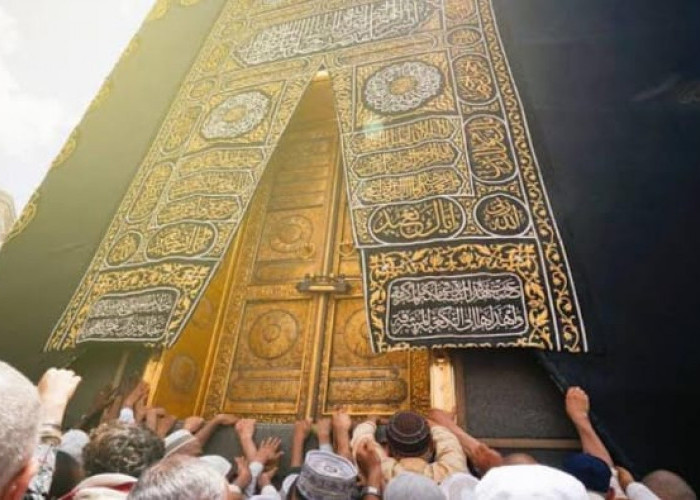 Bolehkah Menitipkan Do'a Kepada Orang yang Naik Haji? Berikut Penjelasannya