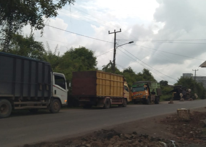 Setiap Hari Ribuan Barel Minyak Mentah Diangkut Keluar Muba, Ketua PWI Muba Sangat Menyayangkan