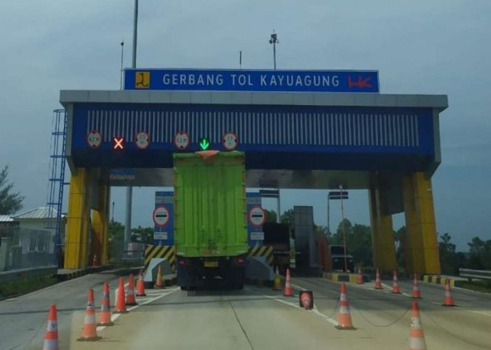 Momen Libur Idul Adha, Volume Kendaraan di Tol Palembang - Kayuagung Meningkat