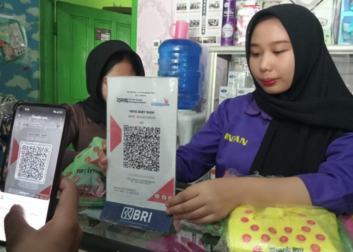 Belanja Praktis, Pakai QRIS, NKHZ Baby Shop Tumbuh Bersama QR Code BRI