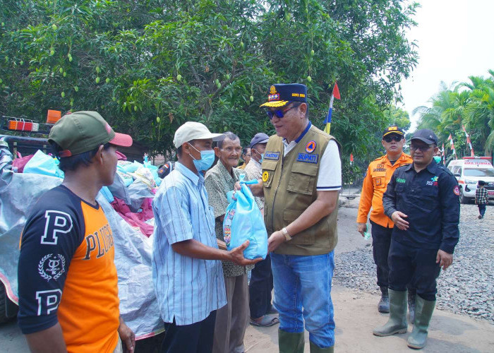 Di Tengah Penanganan Karhutla, Bupati Muba Temui Warga Muara Medak dan Suku Anak Dalam
