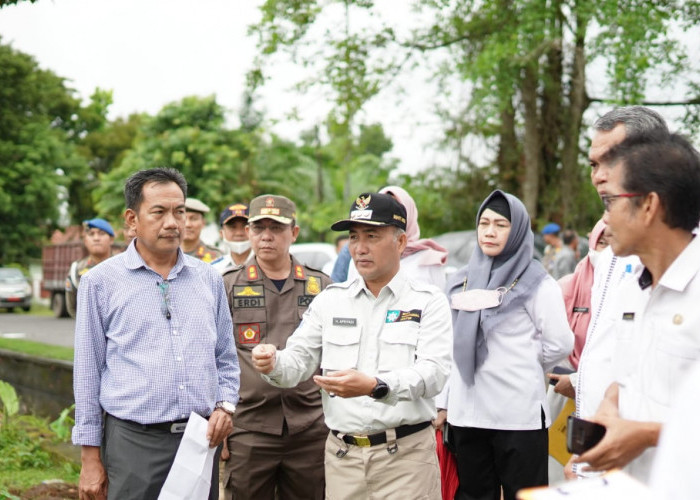 Pj Bupati Apriyadi Buka Akses Jalan Ruang Publik di Sekayu