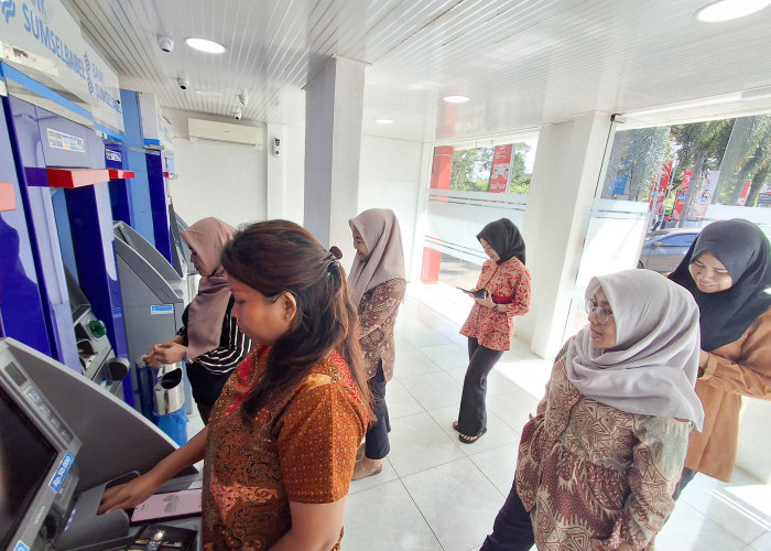 Gaji Januari 2025 Cair, Tenaga Honorer di Muba Sumringah dan Serbu ATM, Begini Kabar Gaji ASN P3K dan TPP ASN