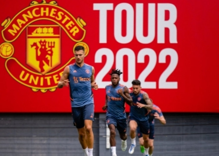 Orang Kaya di Inggris Mau Beli Manchester United