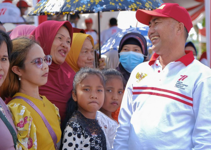 Ribuan Masyarakat Antusias Saksikan Karnaval di Muba