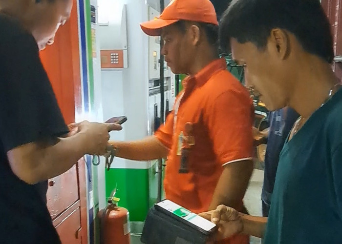 SPBU di Jalintim Tak Layani Pembelian BBM Solar Secara Tunai, Dikeluhkan Sopir