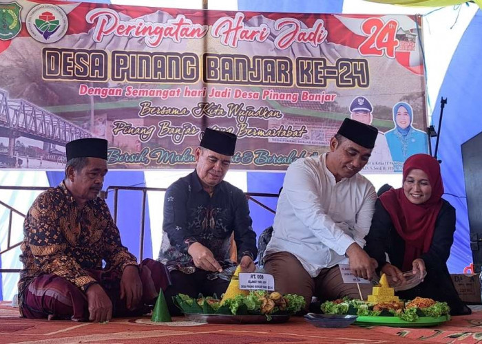 Meriahnya Peringatan HUT Ke-24 Desa Pinang Banjar, Potong Nasi Tumpeng Hingga Kesenian Tradisional