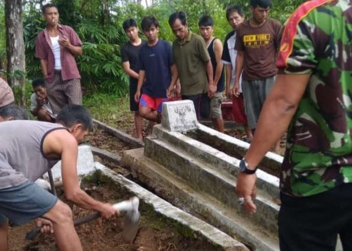 Terkait Pilkades, Makam Belasan Tahun di Musi Rawas Dipindahkan