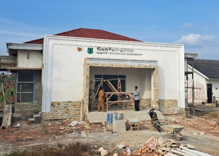 Kantor Desa Pinang Banjar Belum Rampung, Pemdes Tunda Pemakaian Awal 2026