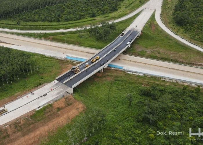 Dukung Kesiapan Arus Mudik 2025, Hutama Karya Kejar Pembangunan Tol Palembang Betung