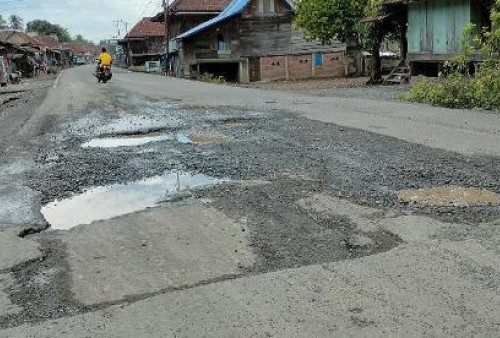 Jalinteng di Sanga Desa Kembali Berlubang 