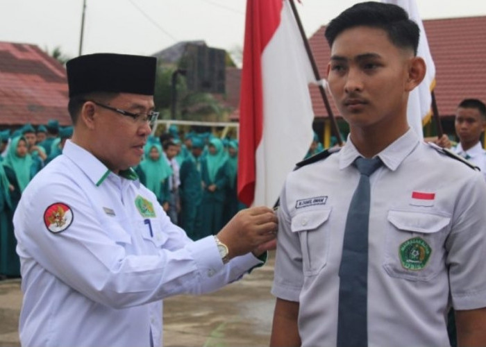 MAN 1 Musi Banyuasin Lantik Paskibra Angkatan ke-44, Cetak Generasi Disiplin dan Berjiwa Pemimpin