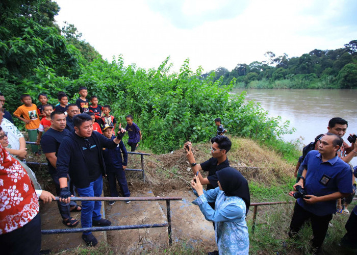 Gubernur Herman Deru Patroli Cek Daerah Rawan Bencana di Muara Enim, Warga Ujan Mas Dukung Langkah Antisipasi