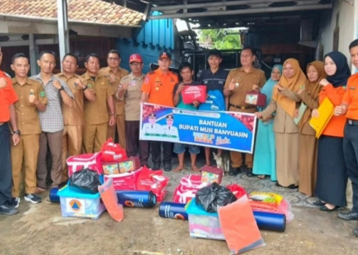 Dua Rumah di Sekayu Terbakar, Pemkab Muba Gerak Cepat Salurkan Bantuan