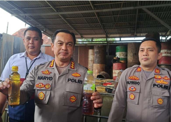 Gudang Penyimpanan BBM Ilegall Diduga Dari Muba di Grebek, Lokasinya di Kertapati Palembang