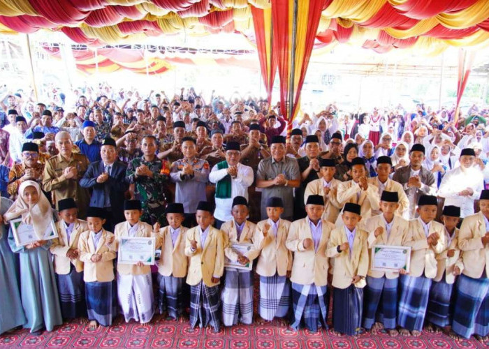 Bupati Muba Hadiri Maulid Nabi dan Khataman Al-Qur’an Massal di Jirak Jaya, Dorong Generasi Qur’ani 