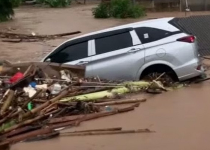 Hujan Deras, Bandar Lampung Dikepung Banjir, Jalinsum Lumpuh