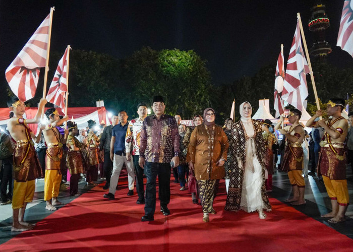 Bupati Bersama Ketua TP PKK Muba Hadiri Festival Sriwijaya XXXIII Tahun 2025