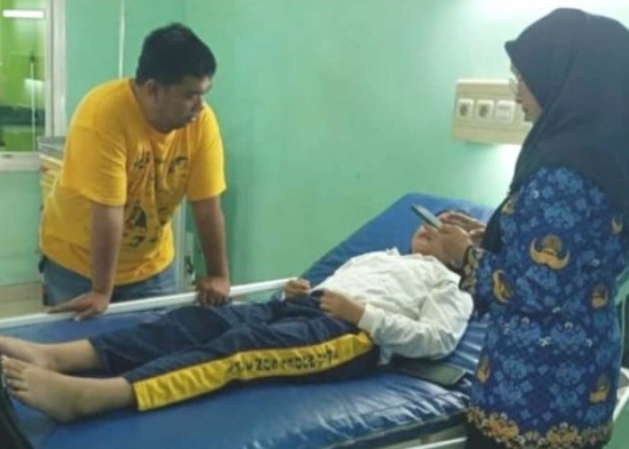 10 Siswa SDN di Kota Sekayu Dilarikan ke RSUD, Diduga Keracunan Usai Makan Snack Kemasan Asing