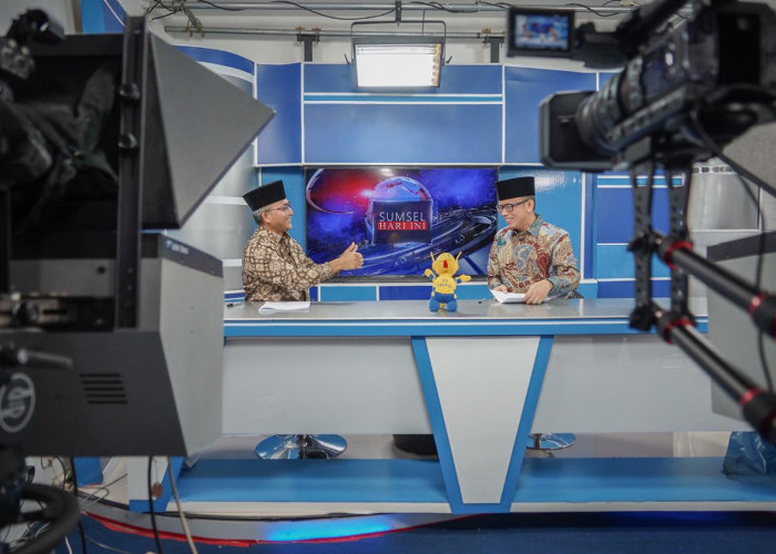 Meriahkan HUT Emas TVRI Sumsel, Pj Bupati Muba Duet Baca Berita Bersama Pj Bupati OKU